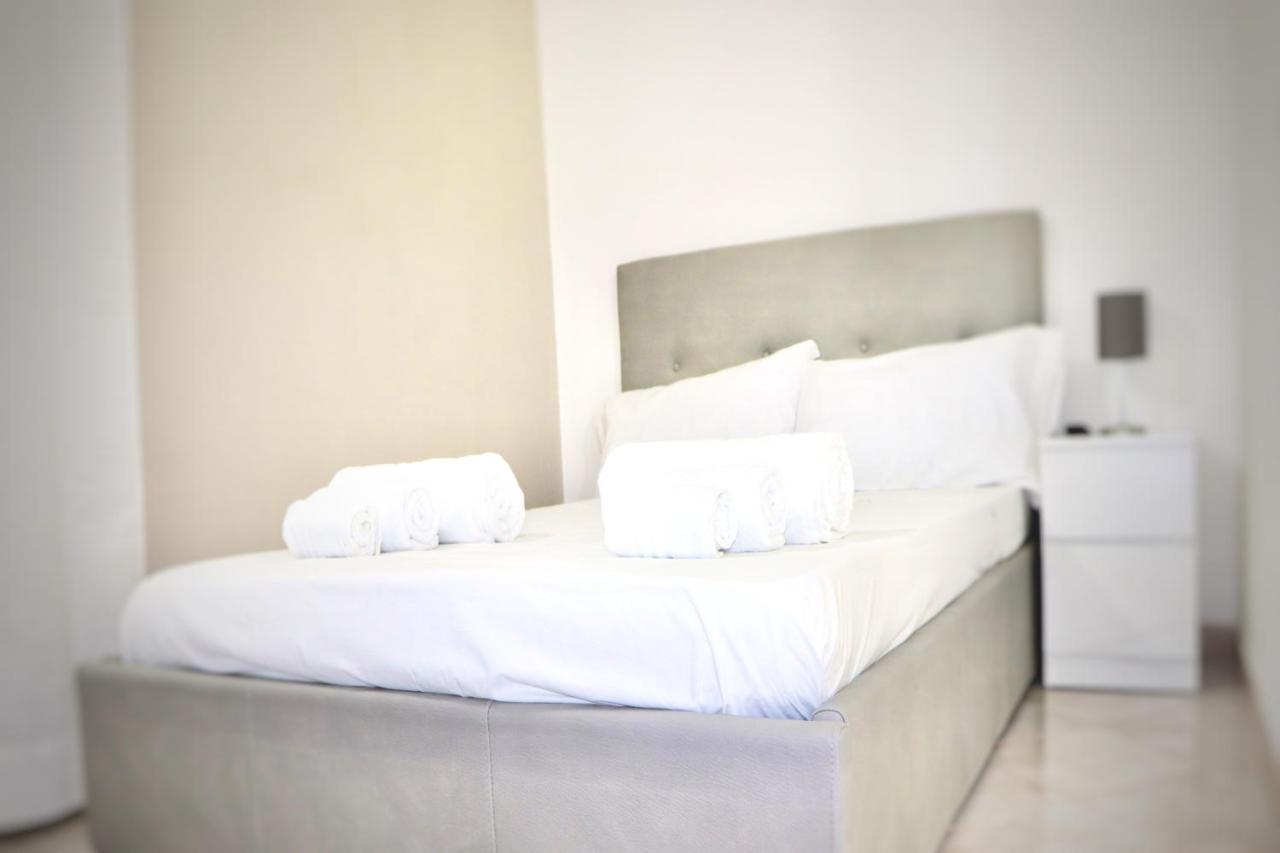 House Relax Apartment Centro Di Napoli Exterior foto