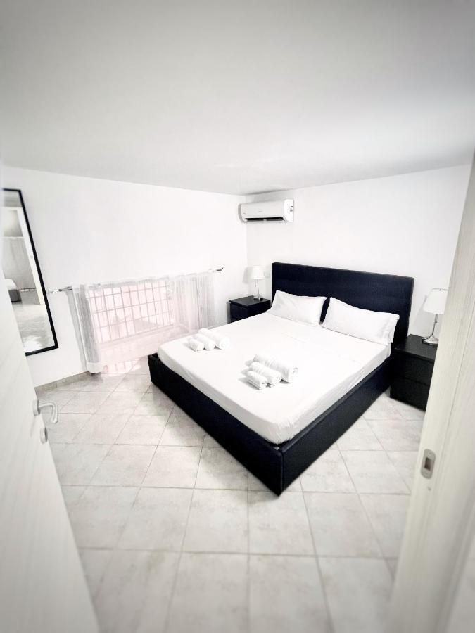 House Relax Apartment Centro Di Napoli Exterior foto